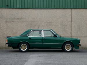 Image 3/44 of BMW M 535i (1980)