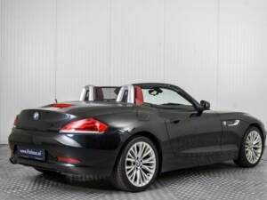 Image 2/50 de BMW Z4 sDrive23i (2010)