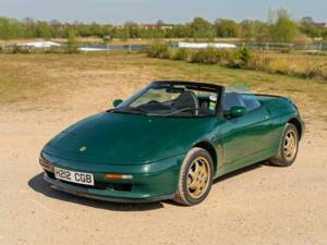 Image 49/50 of Lotus Elan (1991)