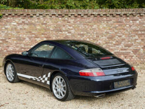 Image 16/50 of Porsche 911 Carrera (2003)