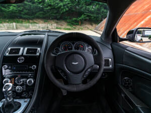 Image 30/36 of Aston Martin DBS (2008)
