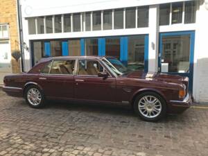 Imagen 9/26 de Bentley Brooklands R Mulliner (1998)