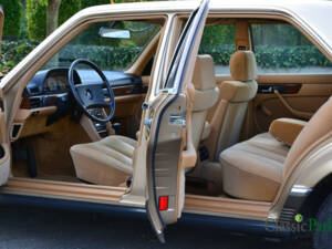 Bild 10/50 von Mercedes-Benz 280 S (1983)