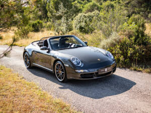 Bild 39/50 von Porsche 911 Carrera 4S (2006)