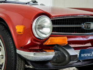 Image 29/50 de Triumph TR 6 (1974)