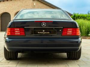 Image 8/50 de Mercedes-Benz SL 500 (1998)