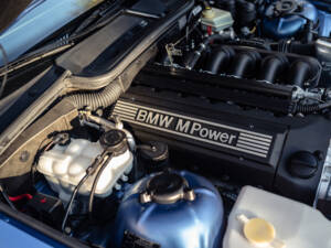 Image 40/42 of BMW M3 Sport Evo (1997)