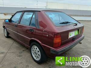 Image 4/10 of Lancia Delta HF Turbo (1993)