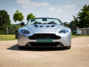 Image 73/78 of Aston Martin V12 Vantage S (2015)