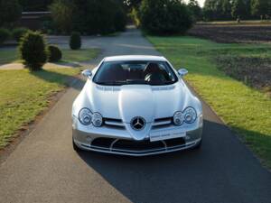 Image 4/18 de Mercedes-Benz SLR McLaren (2005)