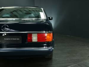 Image 45/63 de Mercedes-Benz 420 SEC (1990)