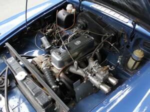 Bild 14/16 von MG MGB GT (1967)