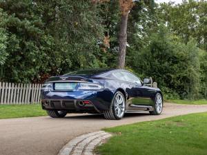 Image 43/48 de Aston Martin DBS (2010)