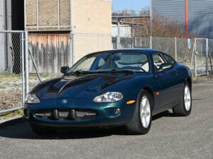 Image 1/23 of Jaguar XK8 4.0 (1998)