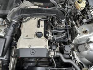 Image 14/22 of Mercedes-Benz SLK 200 (1998)