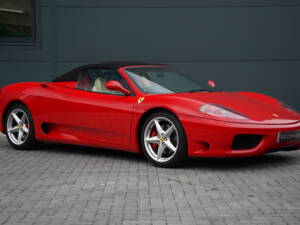 Image 22/50 of Ferrari 360 Spider (2004)
