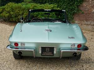 Image 7/50 of Chevrolet Corvette Sting Ray Convertible (1966)