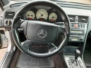Bild 9/19 von Mercedes-Benz C 43 AMG T (1999)