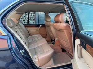 Immagine 65/99 di BMW 735i (1988)