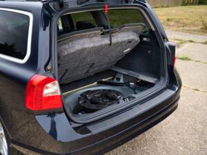 Image 12/50 de Volvo V70 AWD (2009)