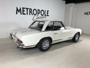 Image 9/25 of Mercedes-Benz 280 SL (1969)