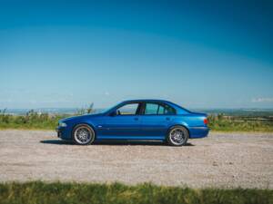 Immagine 2/8 di BMW M5 (2000)