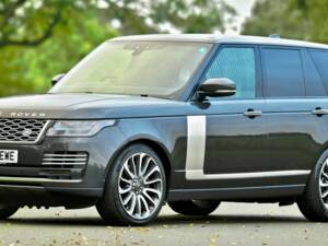 Afbeelding 12/46 van Land Rover Range Rover V8 SV Autobiography (2020)