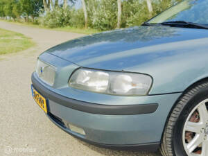 Image 15/39 of Volvo V 70 2.4 (2000)