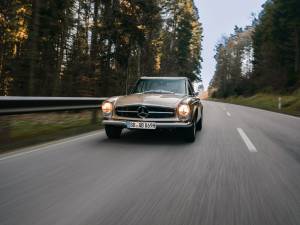 Mercedes-Benz 280 SL von A. Bechtel Classic Motors restauriert – zu verkaufen