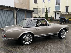 Pagoda  230 SL