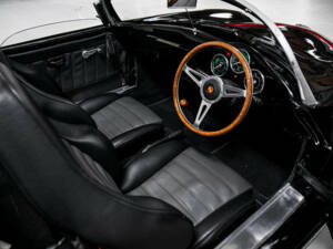 Image 2/25 of Porsche 356 A 1600 Speedster (1995)