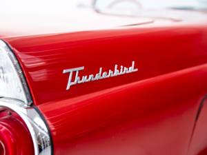 Immagine 24/28 di Ford Thunderbird (1955)
