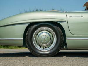 Image 34/50 de Mercedes-Benz 300 SL Roadster (1960)