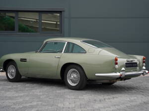 Image 2/41 de Aston Martin DB 5 (1964)