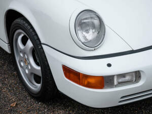 Image 37/38 of Porsche 911 Carrera 4 (1991)