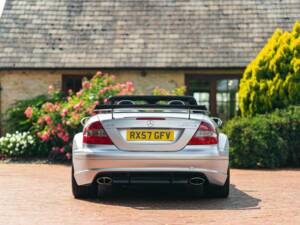 Bild 7/28 von Mercedes-Benz CLK DTM AMG (2006)