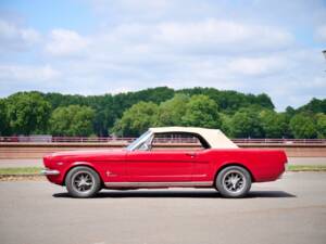 Immagine 35/50 di Ford Mustang 289 (1966)