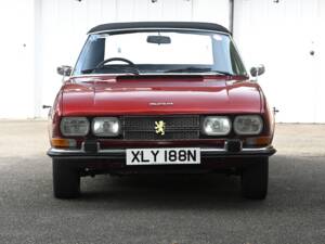 Image 6/18 of Peugeot 504 Convertible (1974)