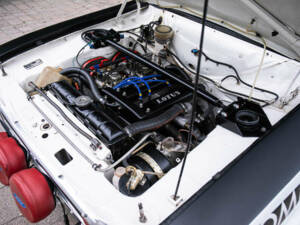 Image 17/40 of Ford Escort Twin Cam (1968)