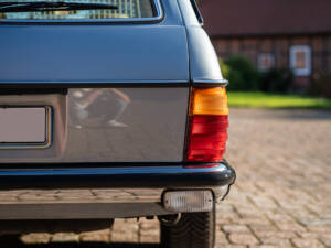 Image 16/42 of Mercedes-Benz 280 TE (1983)