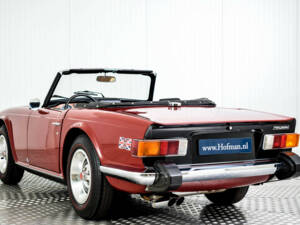 Image 12/50 de Triumph TR 6 (1974)
