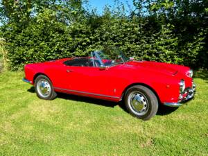 Immagine 3/85 di Alfa Romeo Giulia 1600 Spider Veloce (1964)