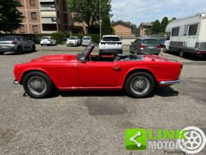 Immagine 2/10 di Triumph TR 4 (1965)