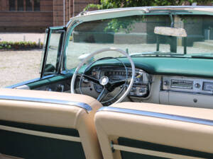 Bild 28/40 von Cadillac 62 Convertible (1956)