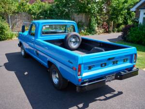 Bild 46/50 von Ford F-100 (1972)