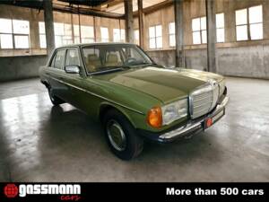 Bild 3/15 von Mercedes-Benz 200 D (1982)