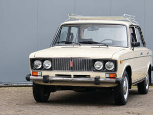 Image 13/59 of Lada 1300 (1990)