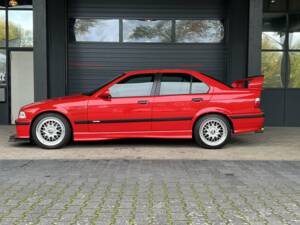 Bild 8/37 von BMW 318is &quot;Class II&quot; (1994)