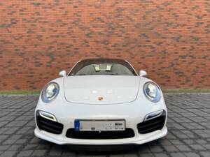 Image 6/27 of Porsche 911 Turbo S (2014)