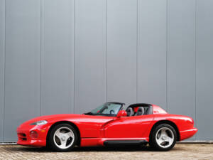 Bild 32/61 von Dodge Viper RT&#x2F;10 (1993)